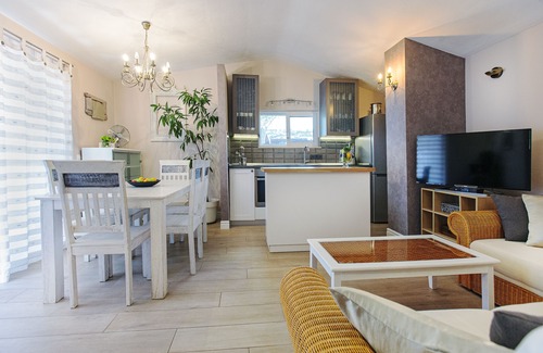 Split House | Idyllic location with stunning view located in Park forest & 100m from the sea