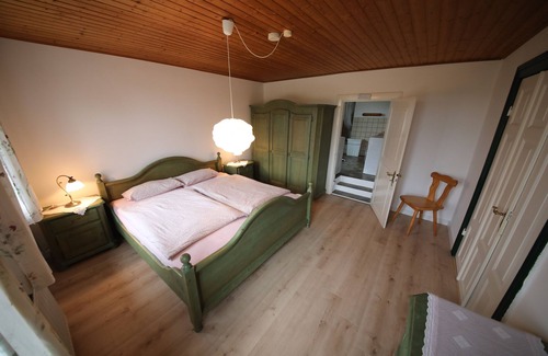 Rabenkirchen Other | Idyllic thatched roof house from 1860 with winter garden and foresight