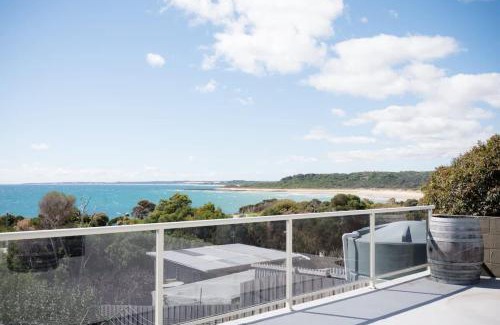 Weymouth House | Idyllic Weymouth Retreat with Ocean Views