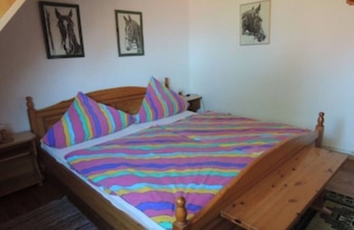 Schneeheide Other | Idyllically situated small farm with horse breeding