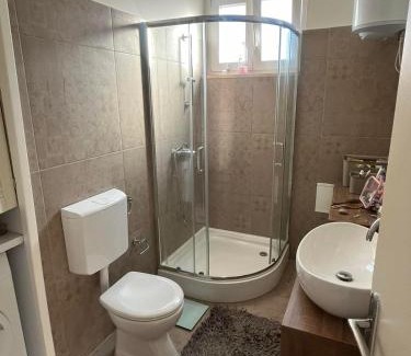 Opric Apartment | Ike Lovran
