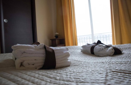 Valguarnera Caropepe Bed & Breakfast | Il Centro Short Lets