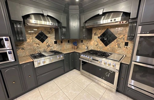 Niagara County House | Il Palazzo Sul Lago by Sul Lago