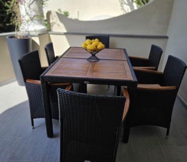 Tiberio Bed & Breakfast | Il Portico B&B Capri