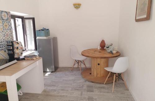 Torre Archirafi House | Il Regno delle due Sicilie - casa al mare con il terrazzo