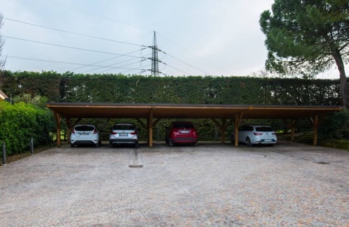 Ponti sul Mincio Villa | Il sole ad est, Exclusive Farmhouse private pool surrounded by greenery nearLake