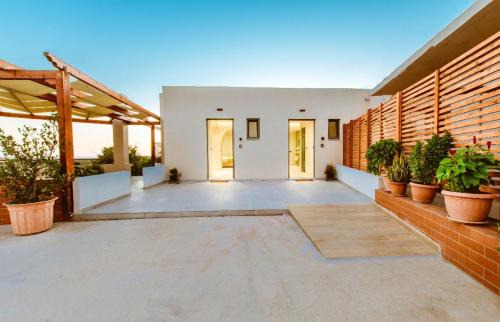 Ayios Pandeleimon Apartment | Iliovasilema Apartments