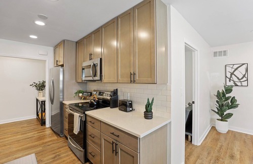 Fox Valley House | Imagine… 5 Brs/Game Room