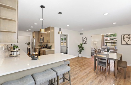 Fox Valley House | Imagine… 5 Brs/Game Room