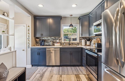 Dicken House | Immaculate Comfort, Short Walk To Michigan Stadium!