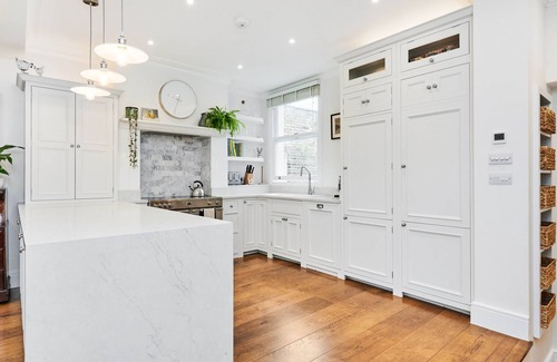 Sands End Condo | Immaculate Period Property with Stylish Interior Design