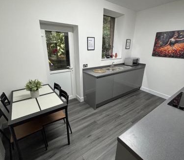 Shawforth House | Immaculate whole house Sleeps 4