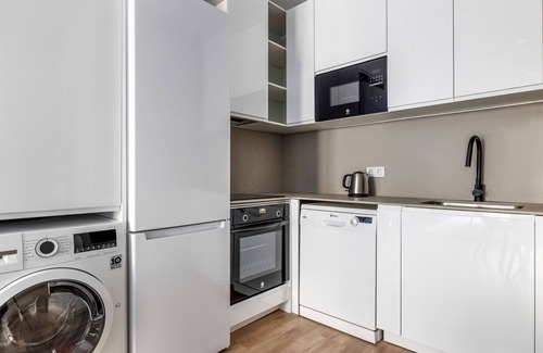 Salamanca Apartment | Immpecable Salamanca 3BR, by Blueground