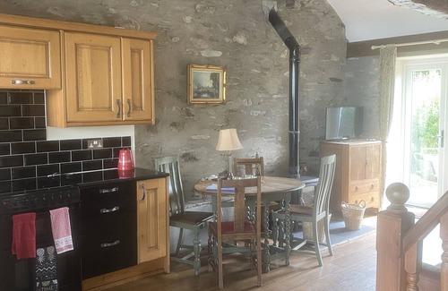 Dolwyddelan Cottage | Impeccable 2-Bed Cottage near Betws y Coed