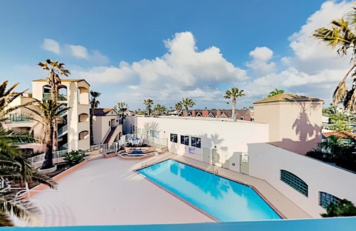 Imperial Beach Apartment | Imperial Beach Club Unit 303