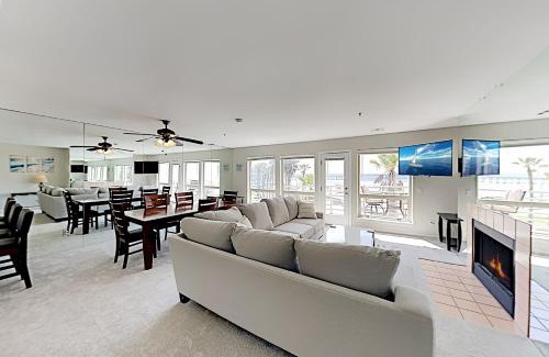Imperial Beach Apartment | Imperial Beach Club Unit 303