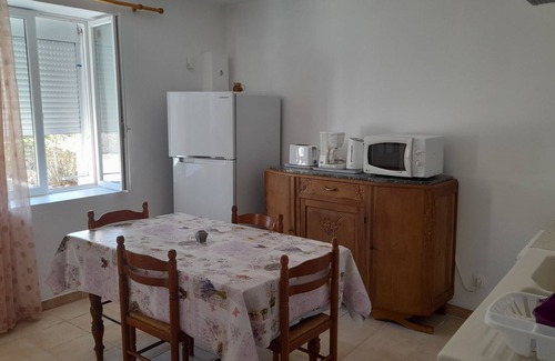 Allegre Les Fumades Cottage | in a former silk renovated a farmhouse in the countryside in the heart of the Cevennes