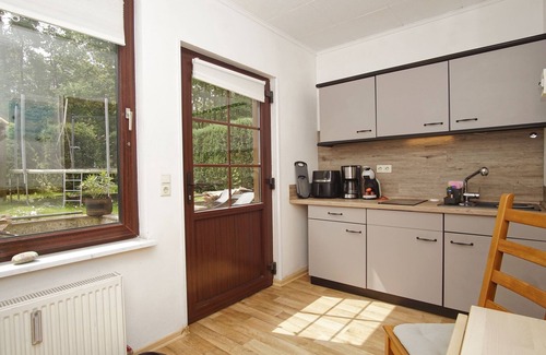 Ostseebad Baabe Apartment | In a quiet location, free use of swimming pool and sauna - Ferienhus Baabe FeWo 02