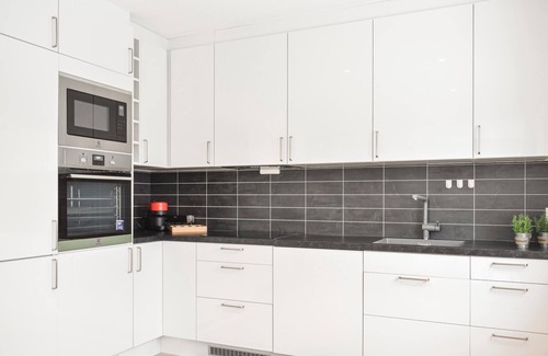 Ardalstangen Apartment | In Årdalstangen welcomes you this modern apartment with fjord view.