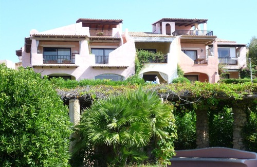 Capo Ferro Apartment | In elegant Residence with breathtaking views over the archipelago of La Maddalena.