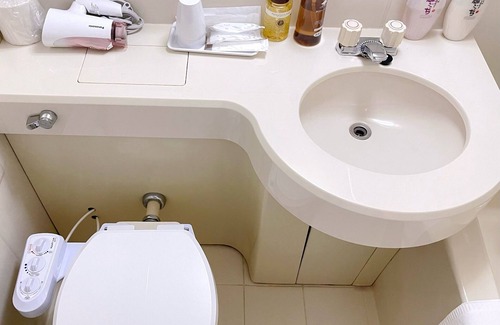 Hashima Hotel | In front of GifuHashima station twin room withou/Hashima Gifu