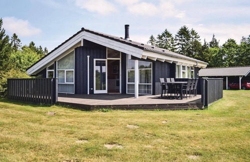 Krejbjerg House | In one of the most beautiful landscapes of Jutland lies this house in a tranquil cottage area.