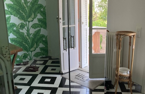 Mantega Bed & Breakfast | In pretty Nice townhouse near the Libé garden swimming pool sauna 2 bedrooms