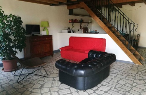Ponti sul Mincio House | In private courtyard Whole house 200 sqm kitchen, living room, 3 rooms each with bathroom