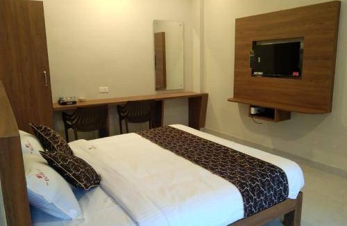 Madhurawada Hotel | 110 m² Hotel ∙ 2 guests