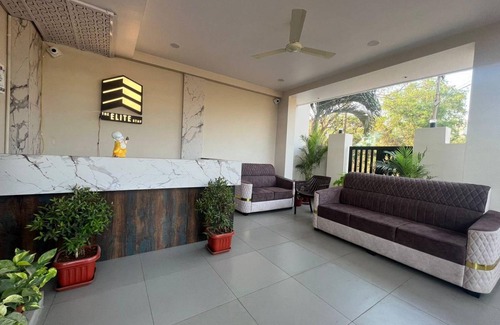 Madhurawada Hotel | 110 m² Hotel ∙ 2 guests