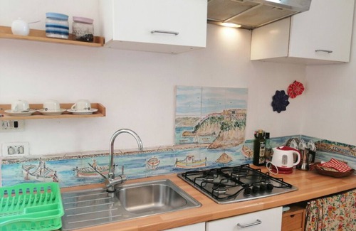 Agropoli Apartment | in the Agropoli historical center on the sea, with garden