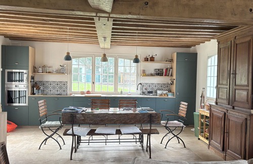 Gonneville-sur-Mer House | In the countryside, calm and charm, 3 km from the beach and center of Houlgate