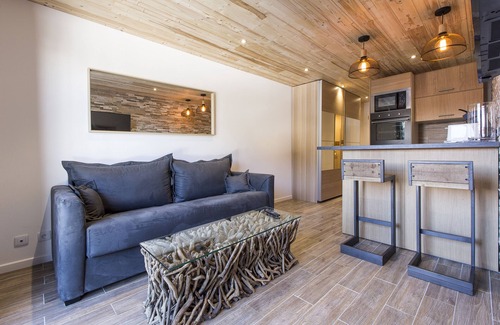 Courchevel Apartment | In the heart of Jardin Alpin with Balcony! #413A