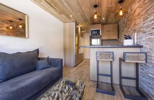 Courchevel Apartment | In the heart of Jardin Alpin with Balcony! #413A