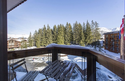 Courchevel Apartment | In the heart of Jardin Alpin with Balcony! #413A