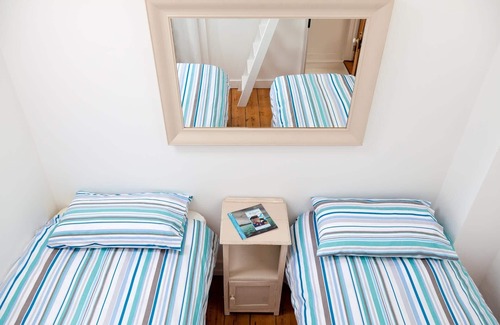 Mousehole Cottage | In the heart of Mousehole 50 yards harbour