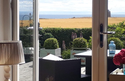 Pittenweem Cottage | In the heart of the East Neuk, with fabulous sea view and close to great golf.