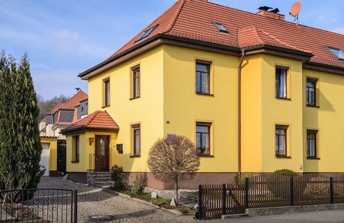 Ostritz Apartment | In the house Hundt you can feel "fiddle".