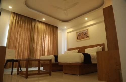 Aurangabad House | In the Middle of World famous World heritage sites Ajanta and Ellora for stay