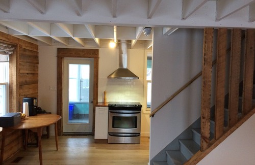 Kincardine House | In-Town Cottage Near the Beach!