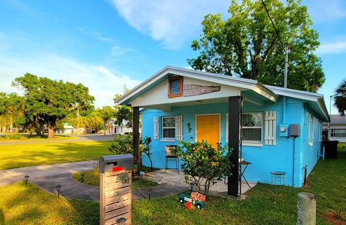 Springs at Kings Bay House | In walking distance from Three Sister's Springs, Hunters Springs, & Kings Bay