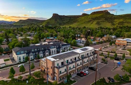 Golden House | Incredible Golden Location Close to Red Rocks and School of Mines