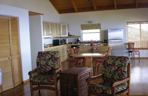 Captain Cook House | Incredible Views!