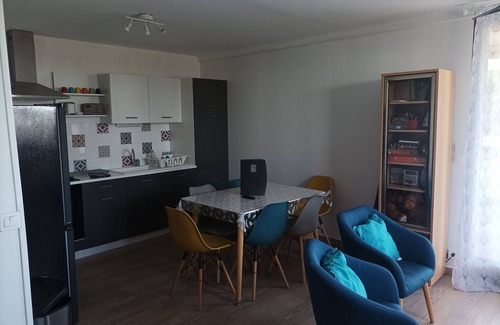Chatuzange-le-Goubet Apartment | Independent apartment