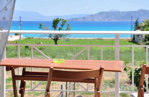 Velon Condo | Independent Condo With Stunning View To The Corinthian Bay & Mountains.