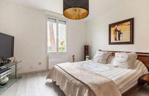 Sevran House | Independent house with garden - Airport CDG and Exposition center of Villepinte