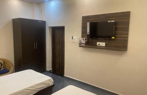 Laheriasarai Hotel | India Hotel and Restaurant