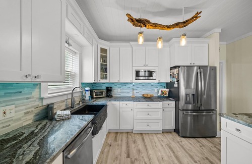 Indian Pass House | Indian Pass Beach House - Seacret Shores - Beachfront, Pet Friendly, Family Fav
