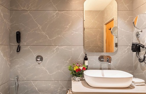 Kalina Hotel | Indie Stays Mumbai International Airport