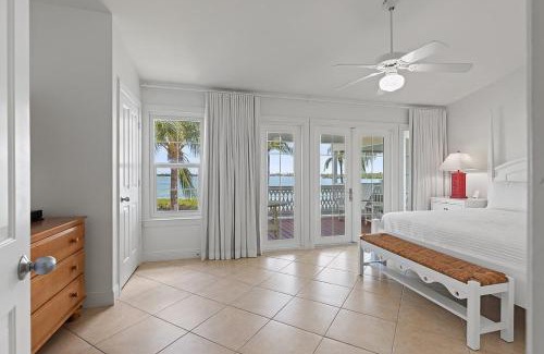 Indigo Reef Marina Homes House | Indigo Reef #57 - Turtle Cove - Luxury Waterfront Villa, 31' Dock